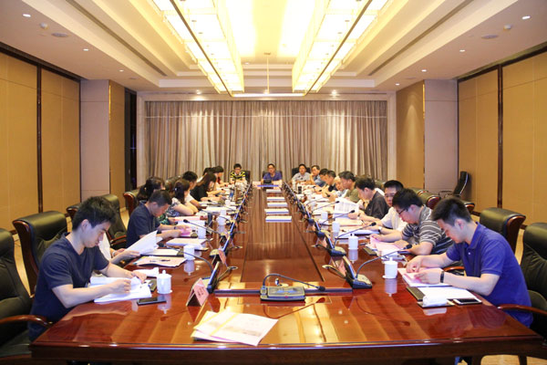 熱烈祝賀中國核電工程有限公司和江蘇永和高分子技術(shù)有限公司聯(lián)合研制的核島用橡膠膨脹節(jié)產(chǎn)品鑒定會順利召開